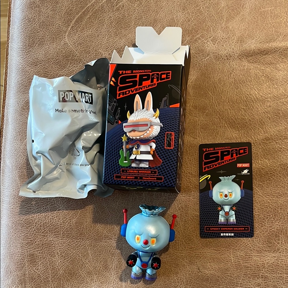 Authentic Pop Mart Monsters Space Adventures Spooky Open Box - Picture 3 of 3